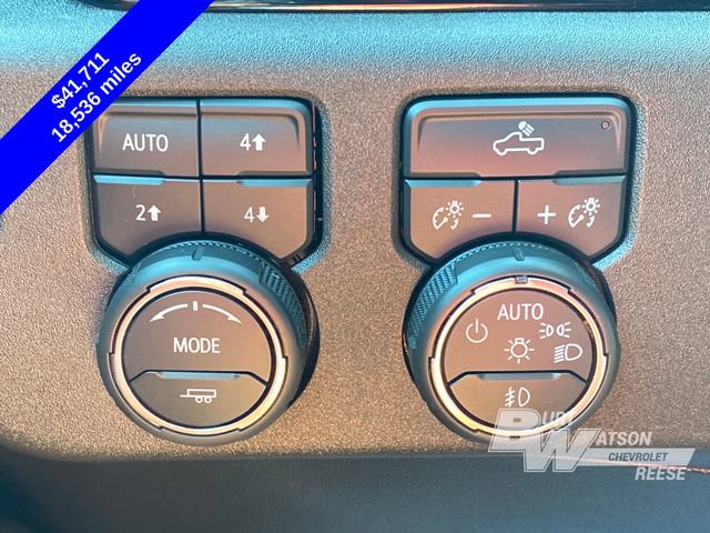 Used 2023 Chevrolet Silverado 1500 RST AWD/4WD image 32