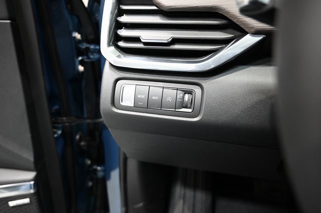 New 2026 GMC Acadia Denali w/ Super Cruise Package image 26