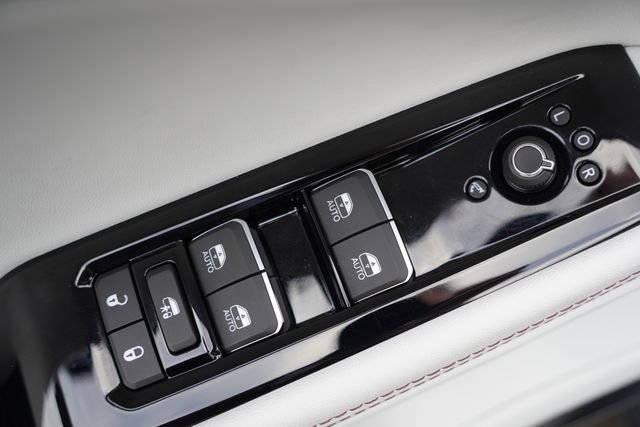 Used 2025 Jeep Wagoneer S Limited AWD/4WD image 23