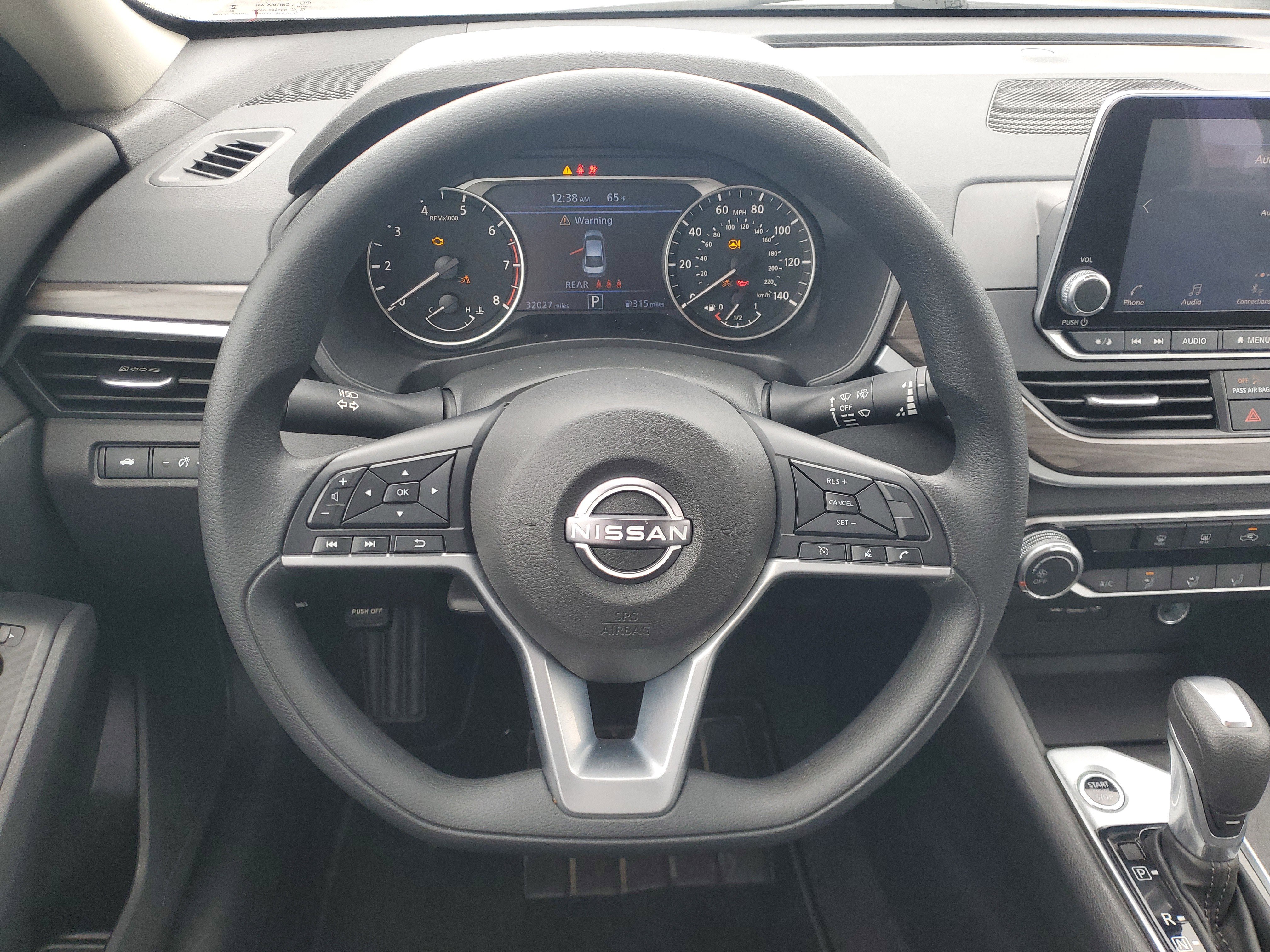 Used 2025 Nissan Altima 2.5 SV image 17