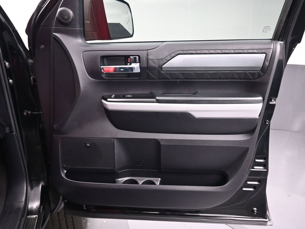 Used 2021 Toyota Tundra Platinum image 40