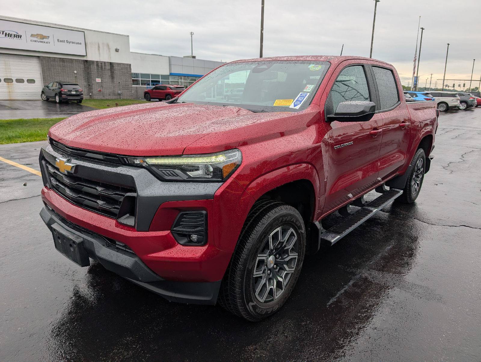 Used 2023 Chevrolet Colorado LT w/ LT Convenience Package III AWD/4WD image 4