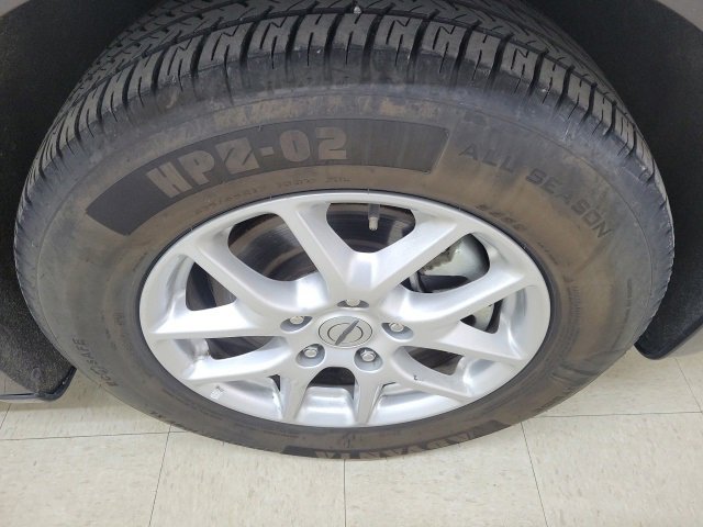 Used 2023 Chrysler Pacifica Touring-L image 4