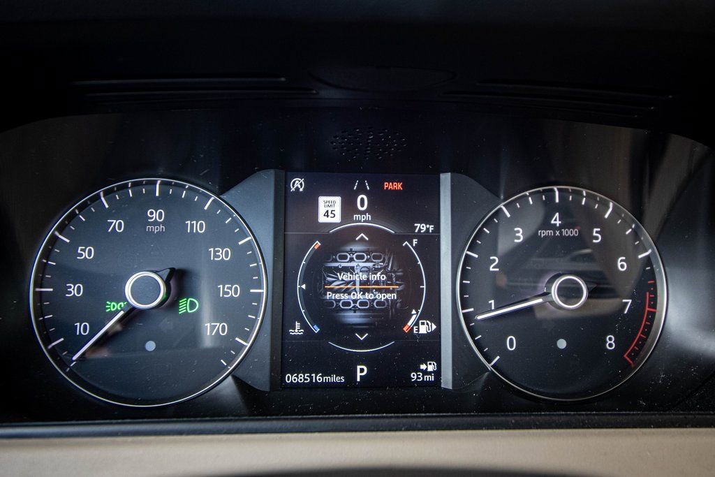 Used 2020 Land Rover Range Rover Velar S image 33