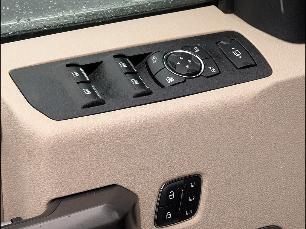 Used 2021 Ford F350 Limited AWD/4WD image 26