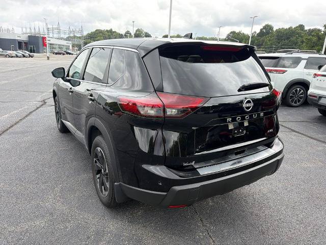Certified 2025 Nissan Rogue SV AWD/4WD image 5