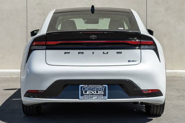 Used 2023 Toyota Prius XLE image 4