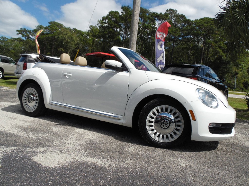 Used 2014 Volkswagen Beetle 1.8T image 11