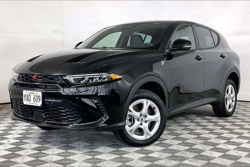 Used 2024 Dodge Hornet GT image 1
