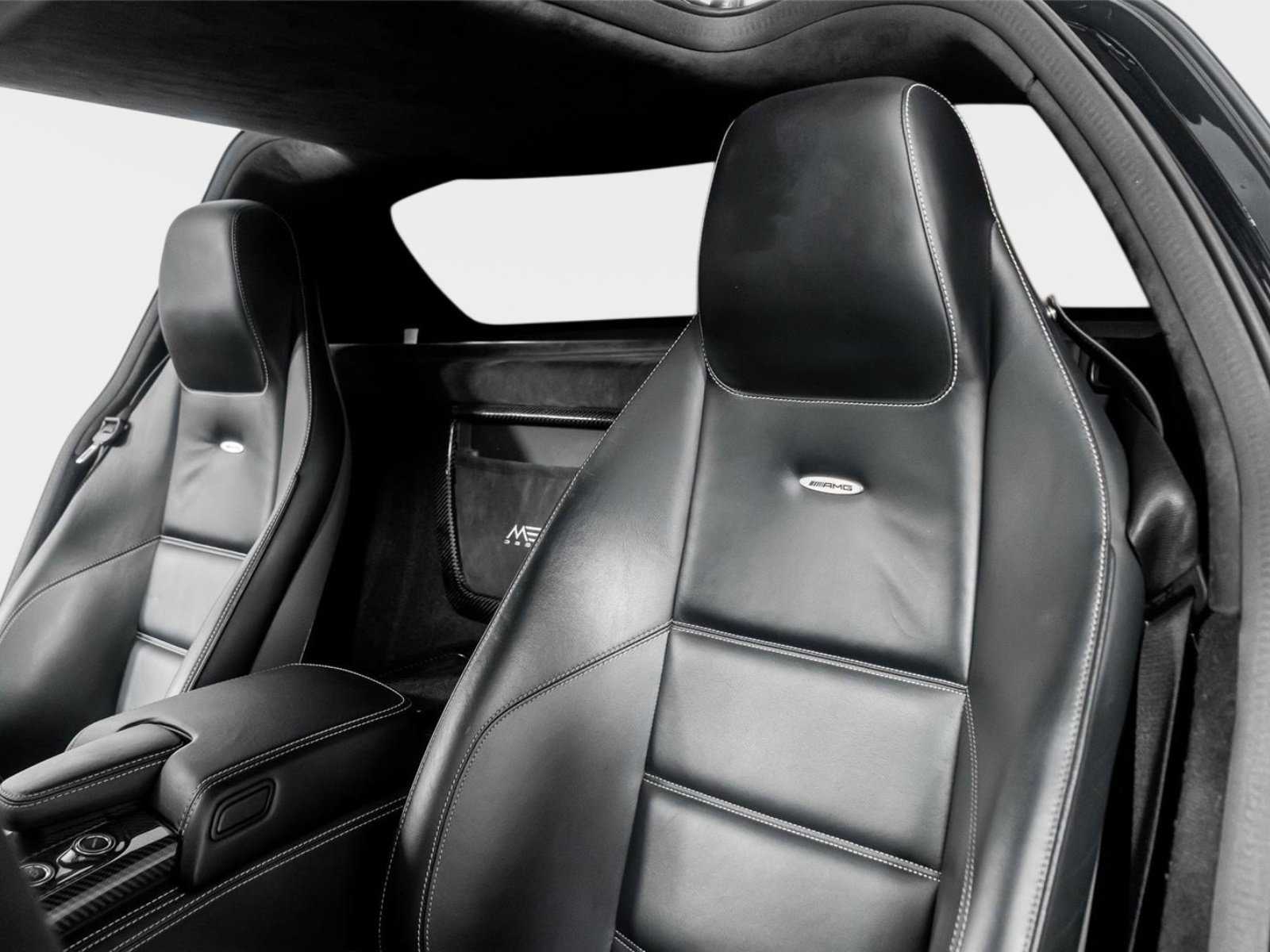 Used 2011 Mercedes-Benz SLS AMG Coupe image 3