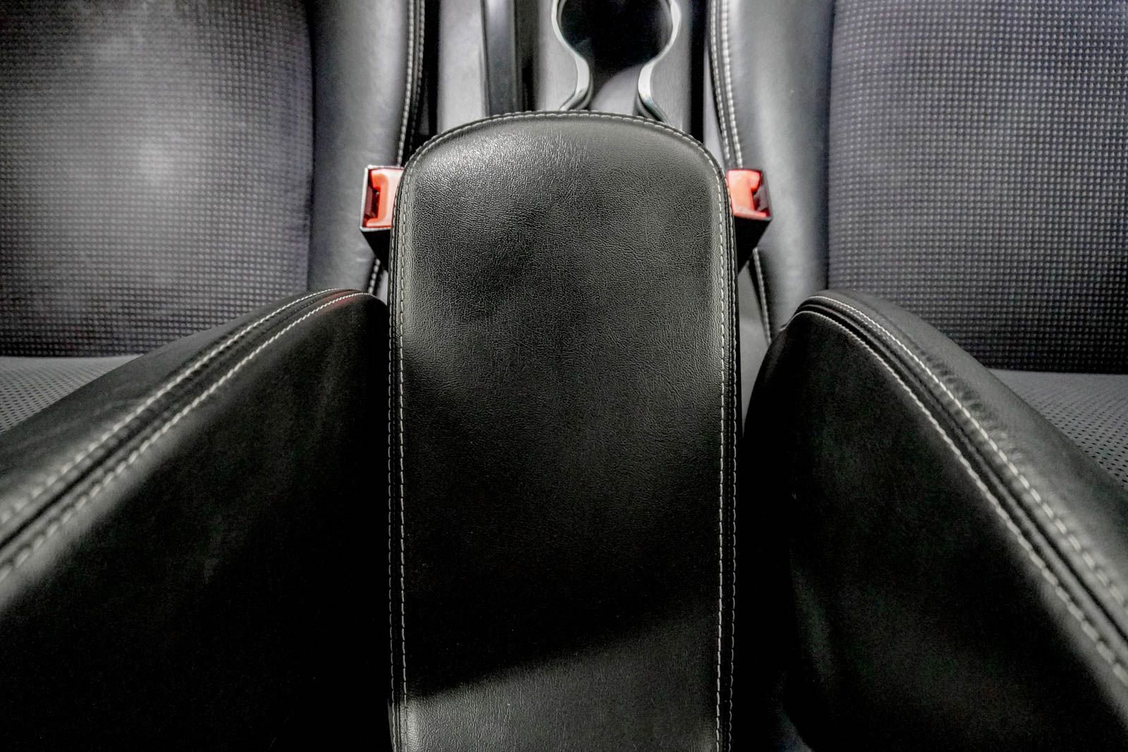 Used 2014 Chrysler 200 Limited w/ 200 S V6 Premium Group image 23