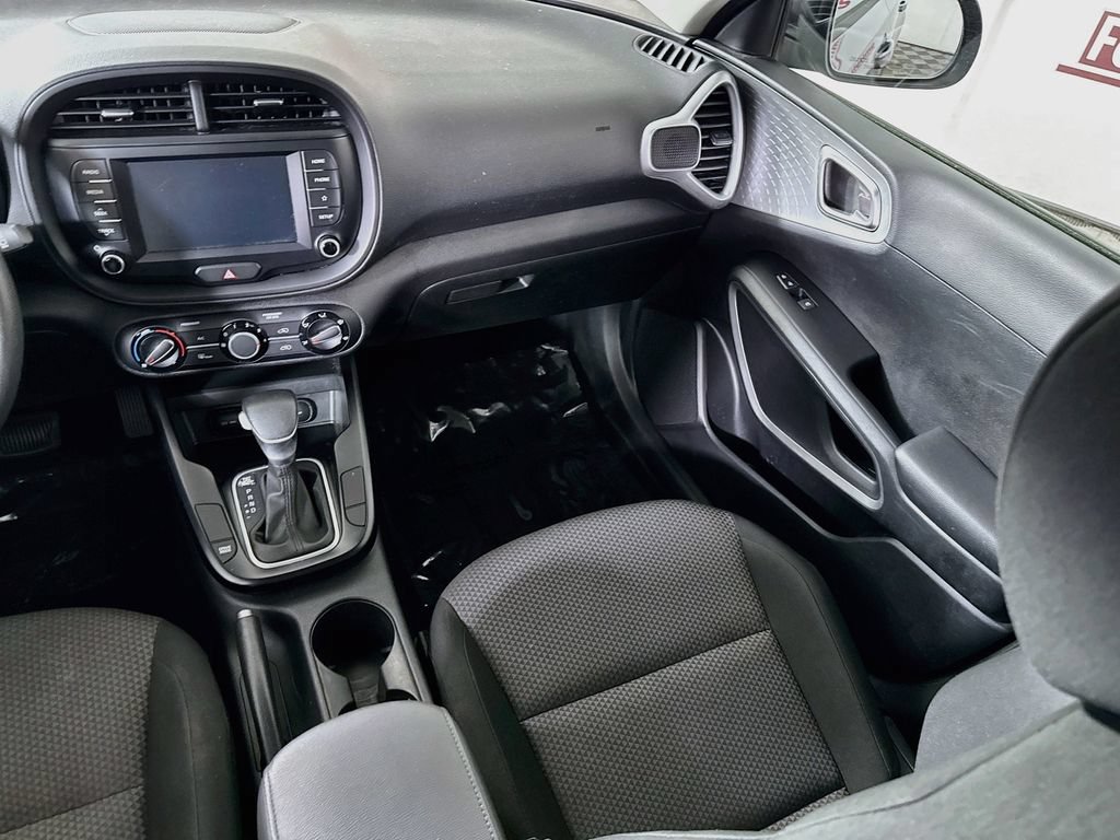 Used 2020 Kia Soul LX FWD image 24