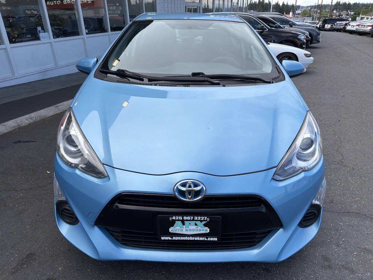 Used 2015 Toyota Prius C Two FWD image 11