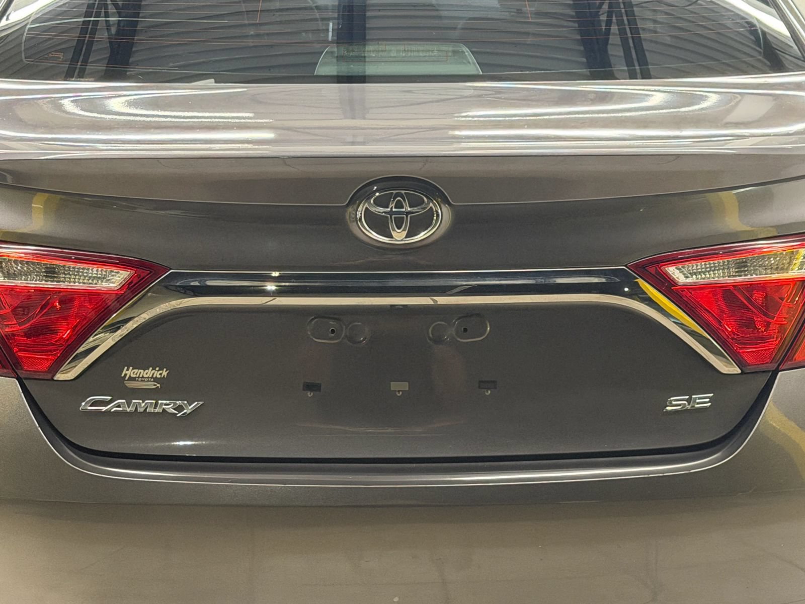 Used 2016 Toyota Camry SE FWD image 11