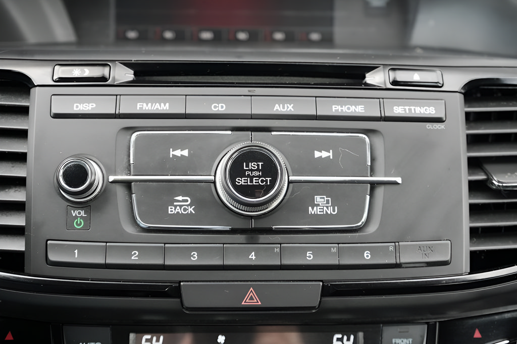 Used 2017 Honda Accord Sport image 33