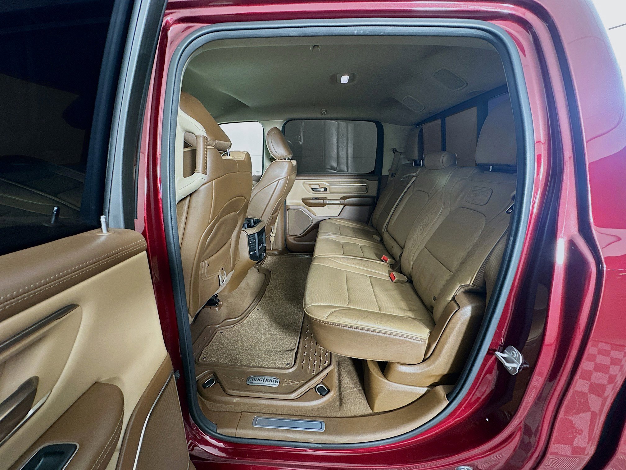 Used 2019 RAM 1500 Limited image 28