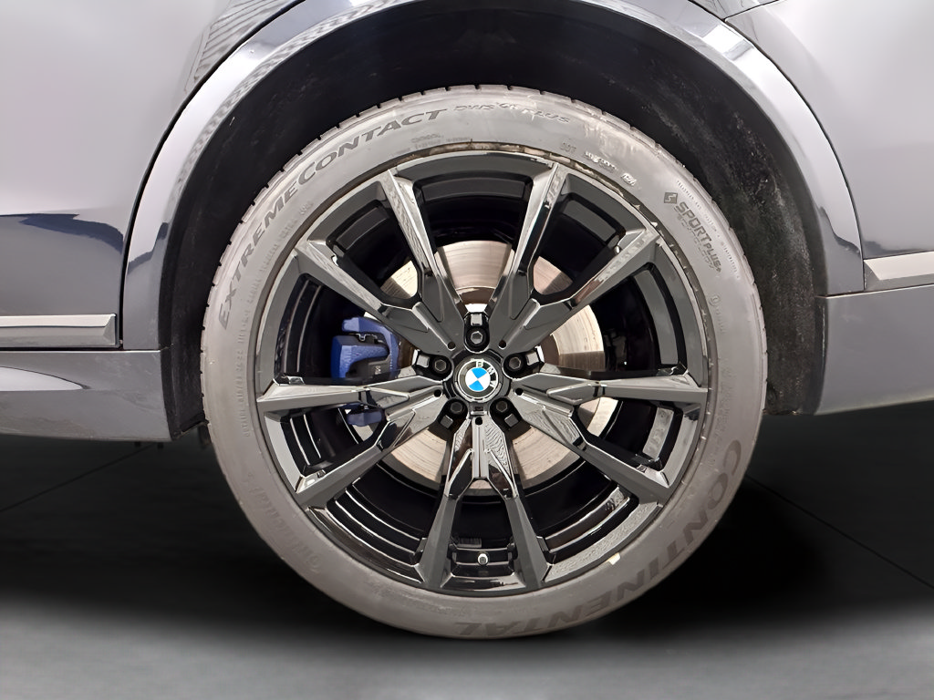 Used 2020 BMW X7 M50i w/ Dynamic Handling Package AWD/4WD image 31