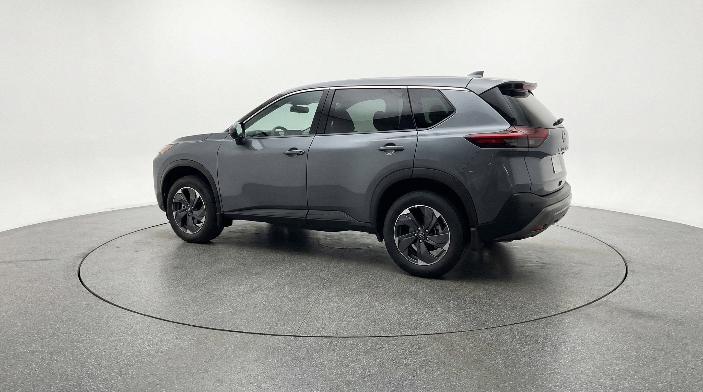 Used 2025 Nissan Rogue SV image 6