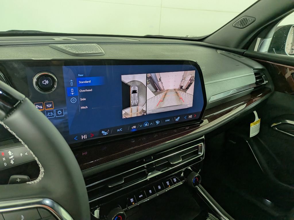 New 2026 Chevrolet Traverse Z71 w/ Enhanced Driving Package image 24