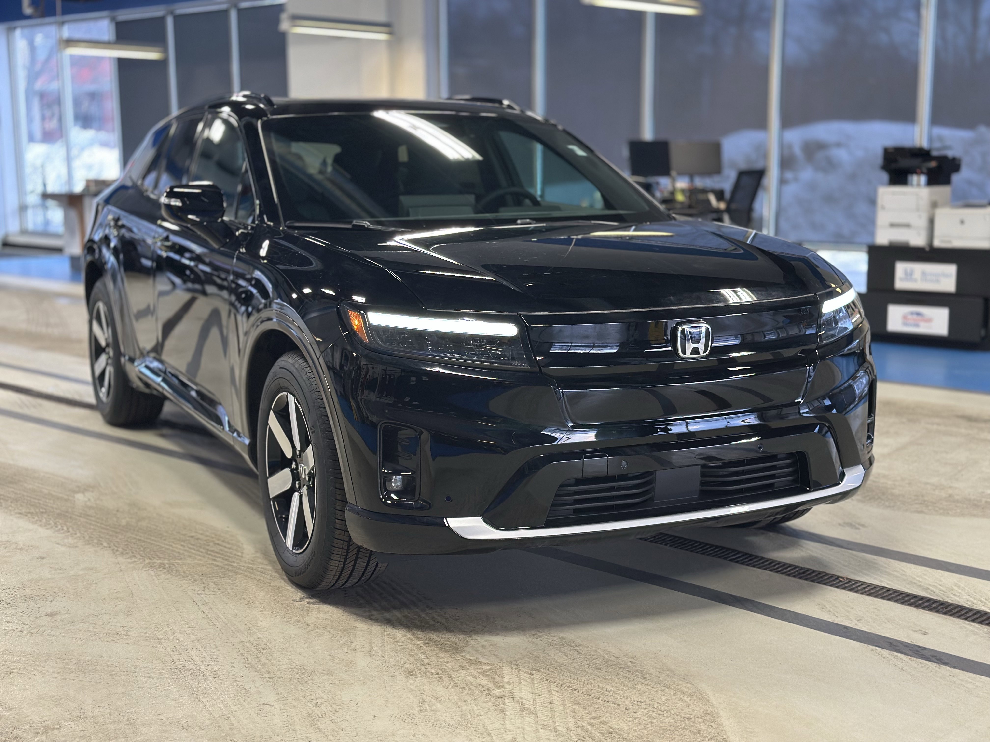 New 2026 Honda Prologue Touring image 3