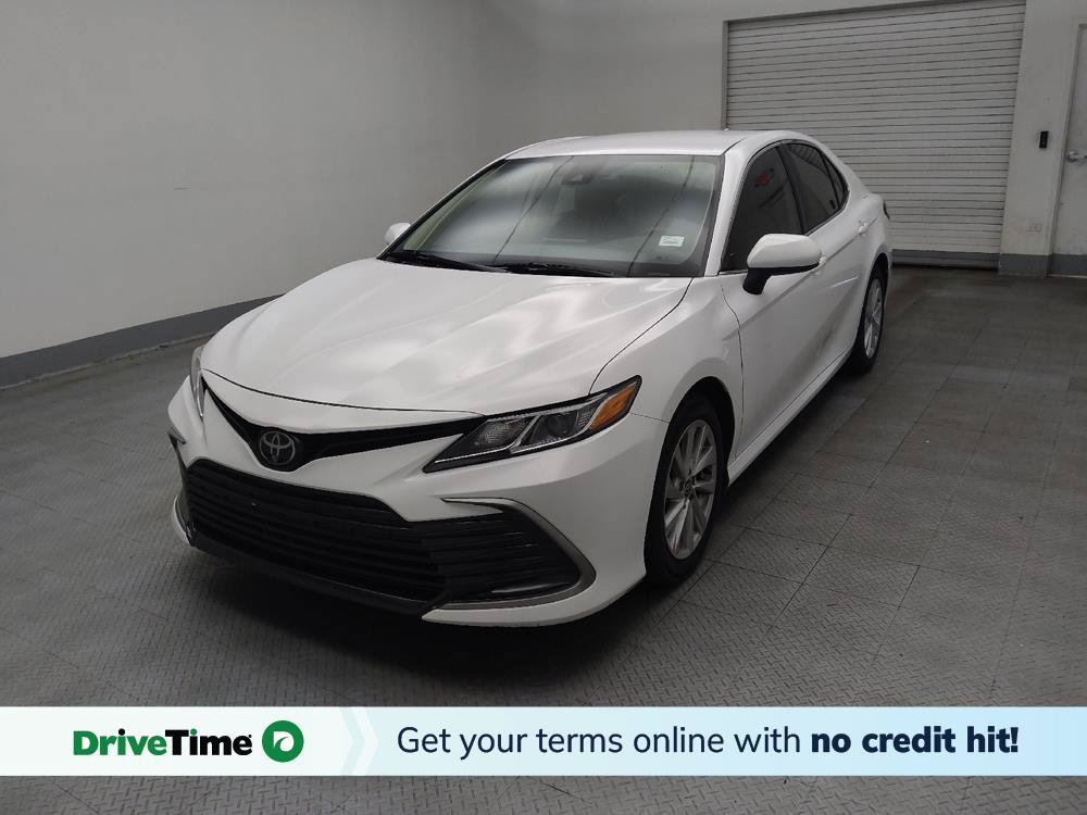 Used 2022 Toyota Camry LE FWD image 1