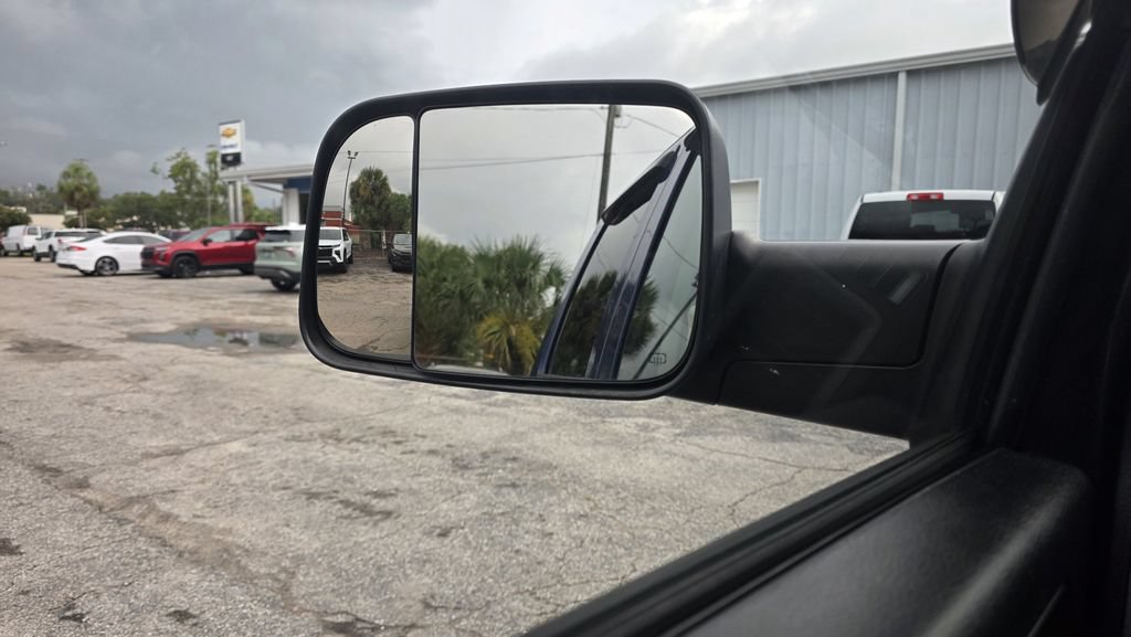 Used 2019 RAM 1500 Express AWD/4WD image 17