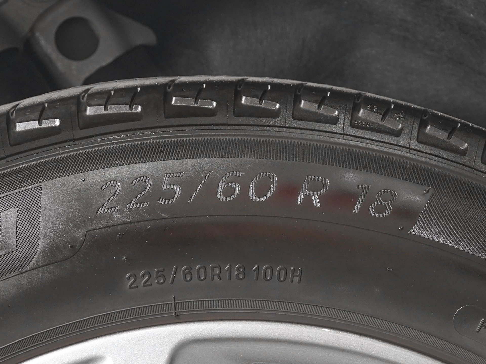 Used 2025 Ford Escape ST-Line AWD/4WD image 30