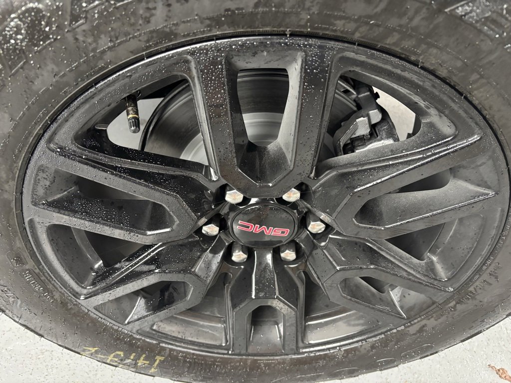 New 2026 GMC Sierra 1500 Elevation image 8