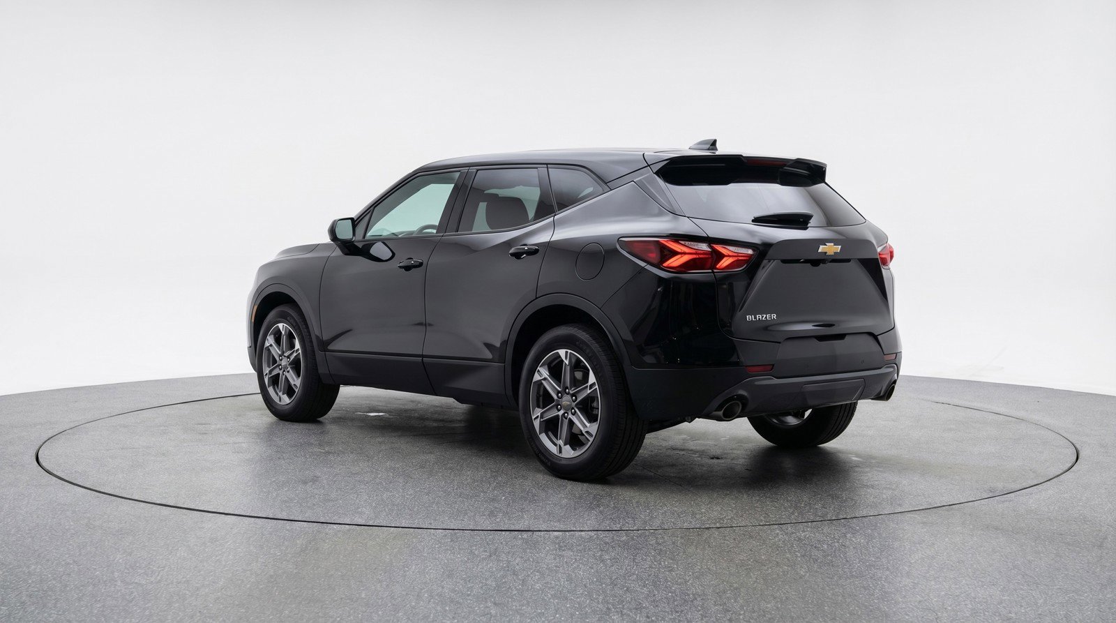 Used 2025 Chevrolet Blazer LT image 6