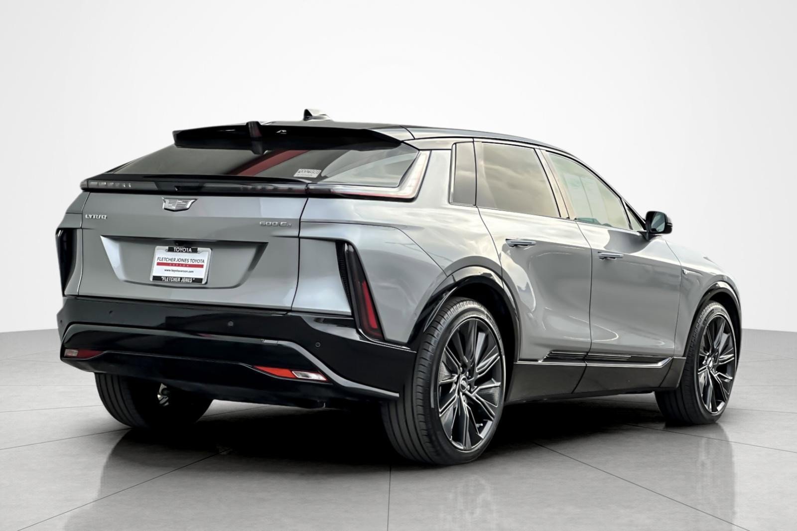 Used 2025 Cadillac Lyriq Sport image 5