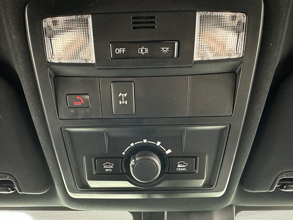 Used 2023 Toyota Tacoma TRD Off-Road image 23