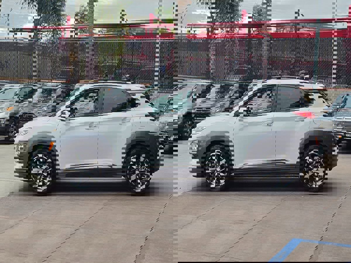 Used 2019 Hyundai Kona Limited image 11