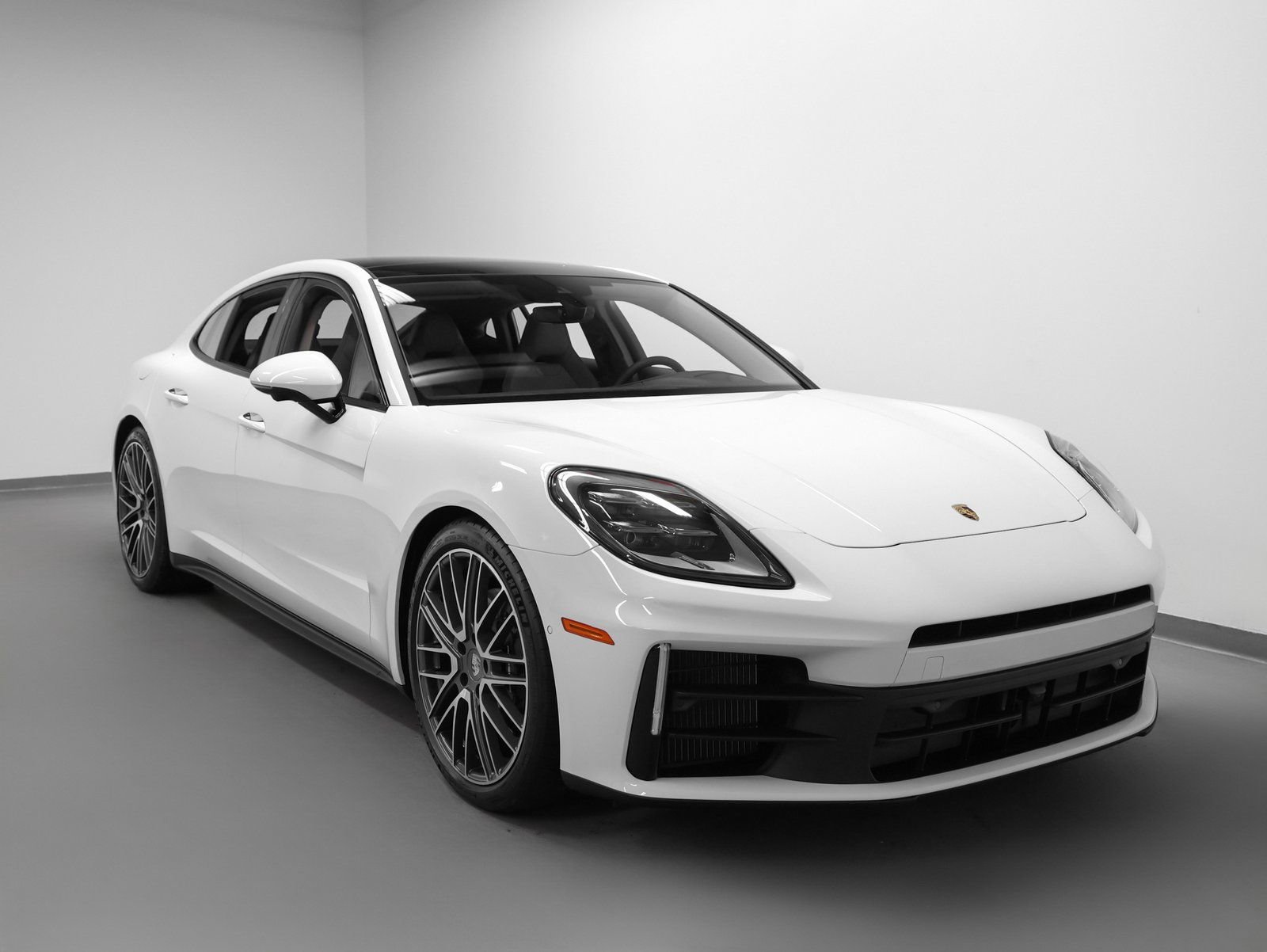 Used 2025 Porsche Panamera 4 AWD/4WD image 10