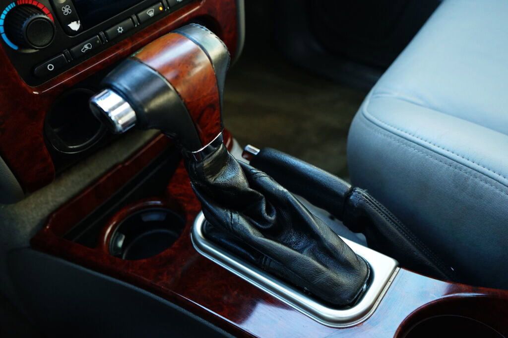 Used 2006 GMC Envoy Denali image 17