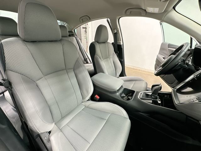Used 2025 Subaru Legacy Premium AWD/4WD image 19