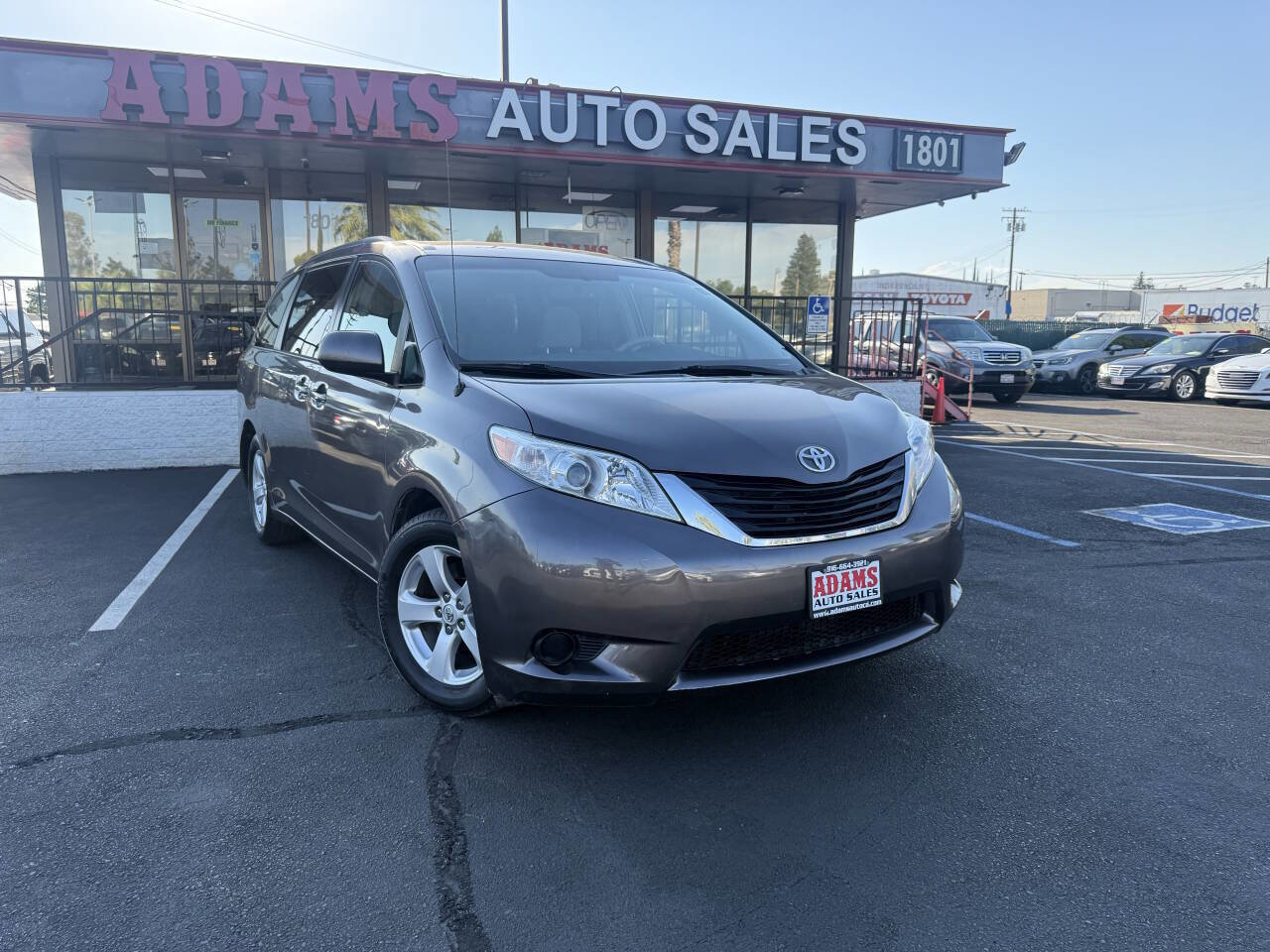 Used 2013 Toyota Sienna LE