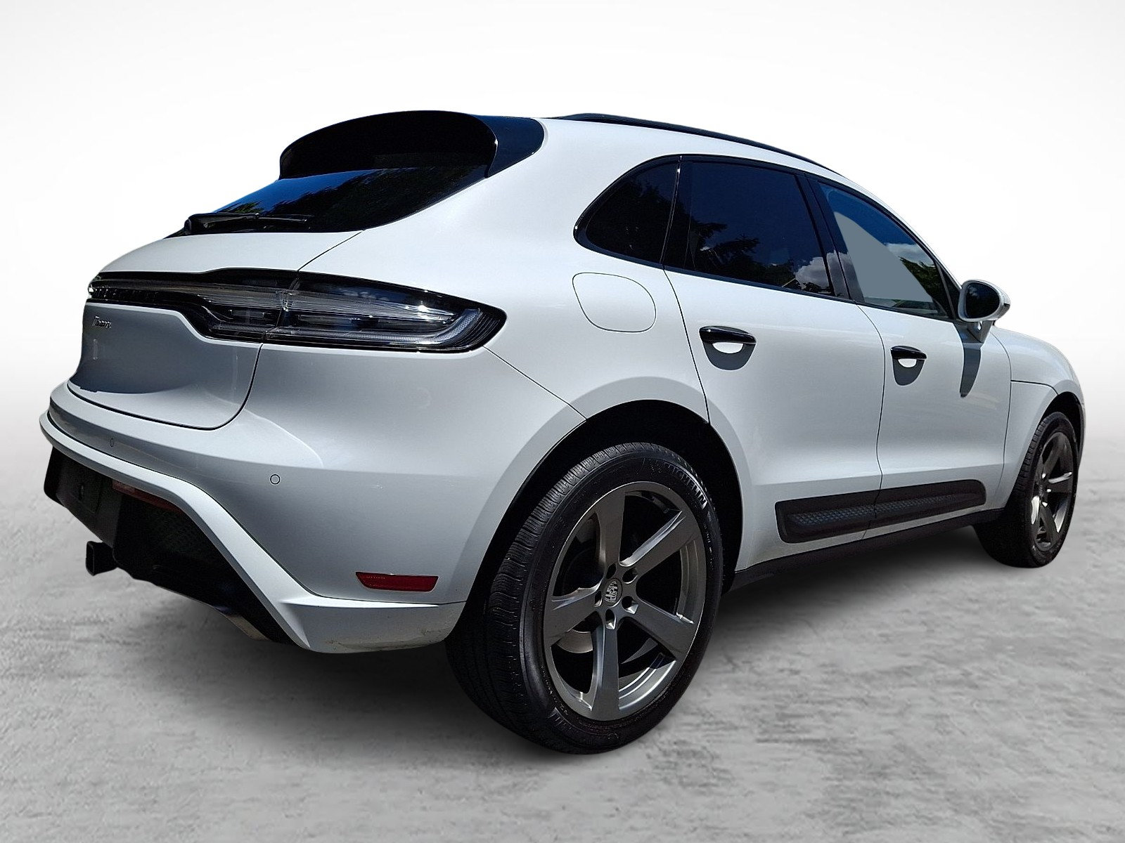 Used 2023 Porsche Macan Turbo AWD/4WD image 6