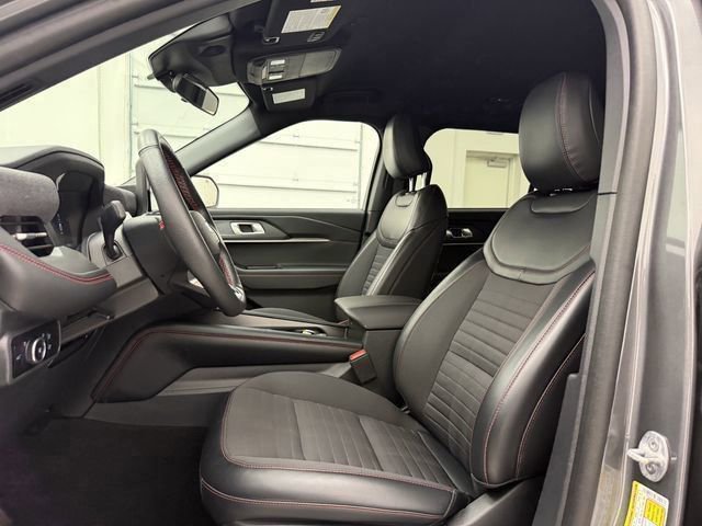Used 2025 Ford Explorer ST-Line AWD/4WD image 12