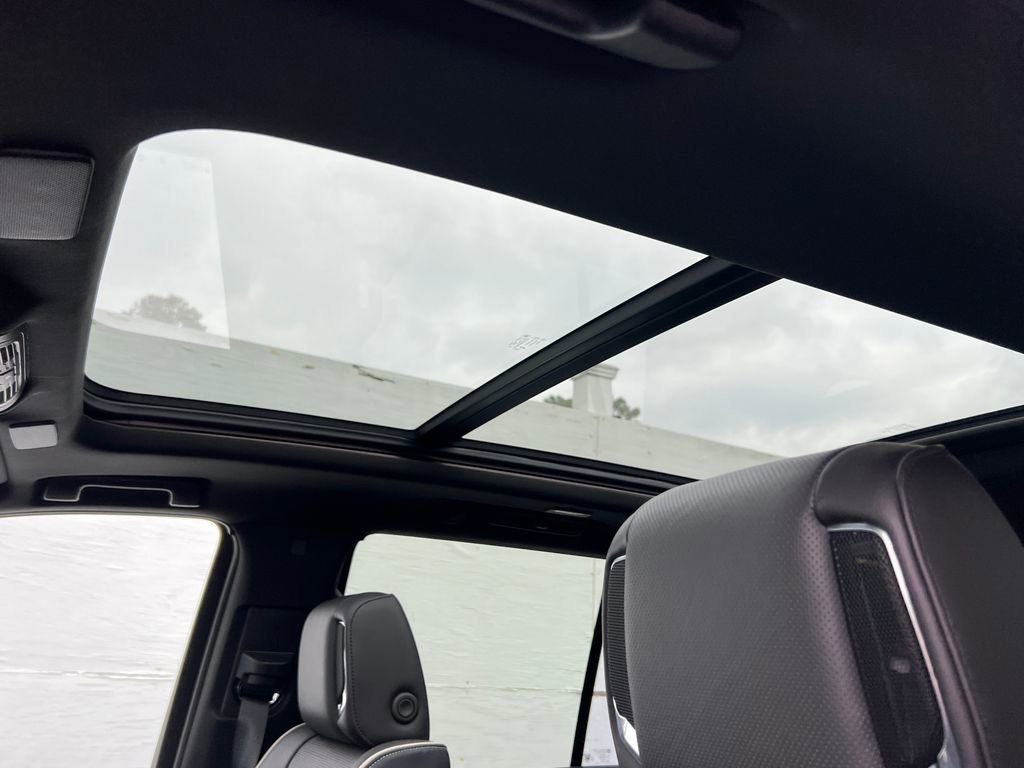 Certified 2023 Cadillac Escalade Premium Luxury image 11