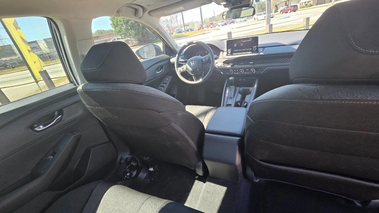 Used 2024 Honda Accord EX image 12