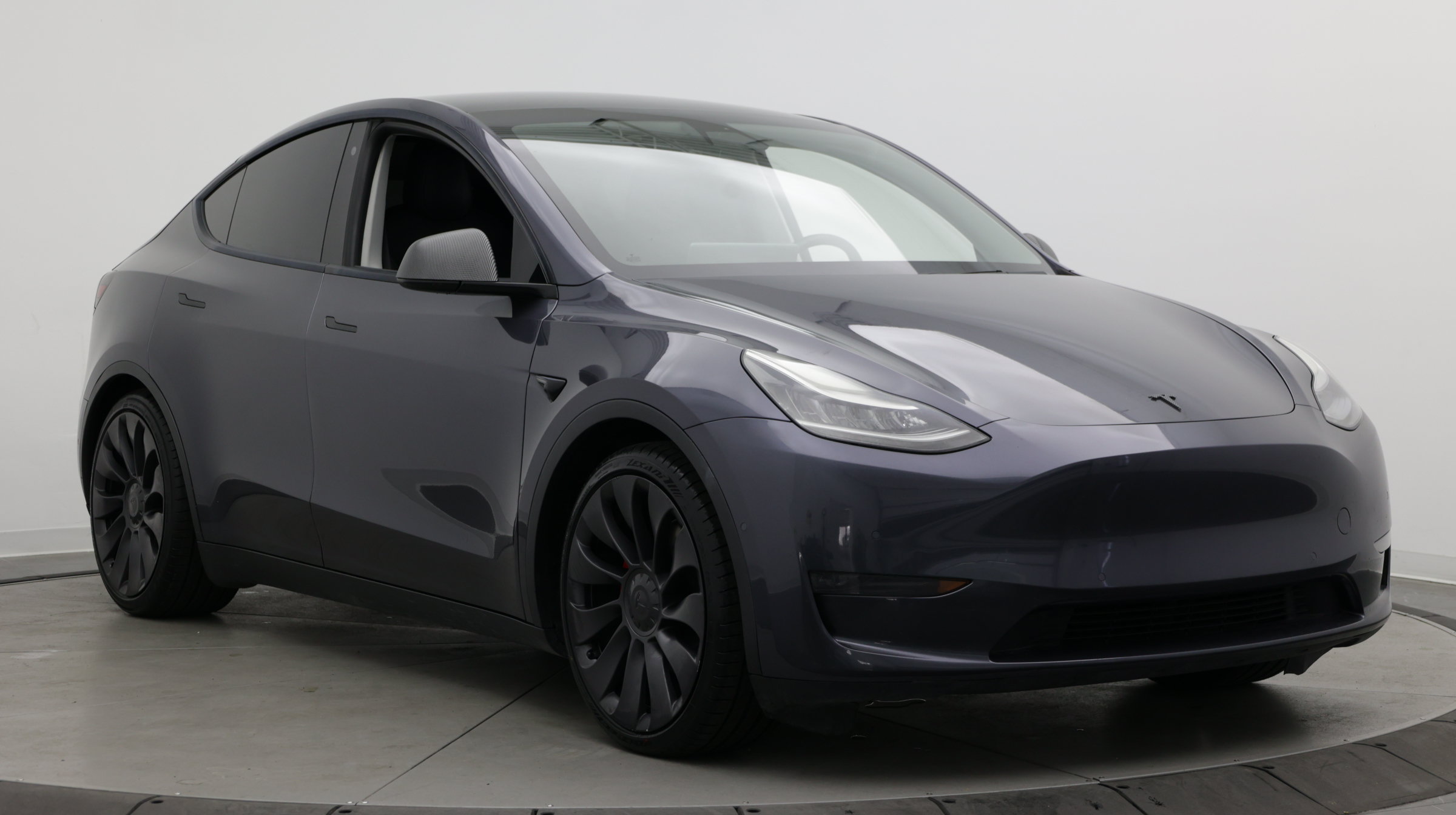 Used 2020 Tesla Model Y Performance AWD/4WD image 3