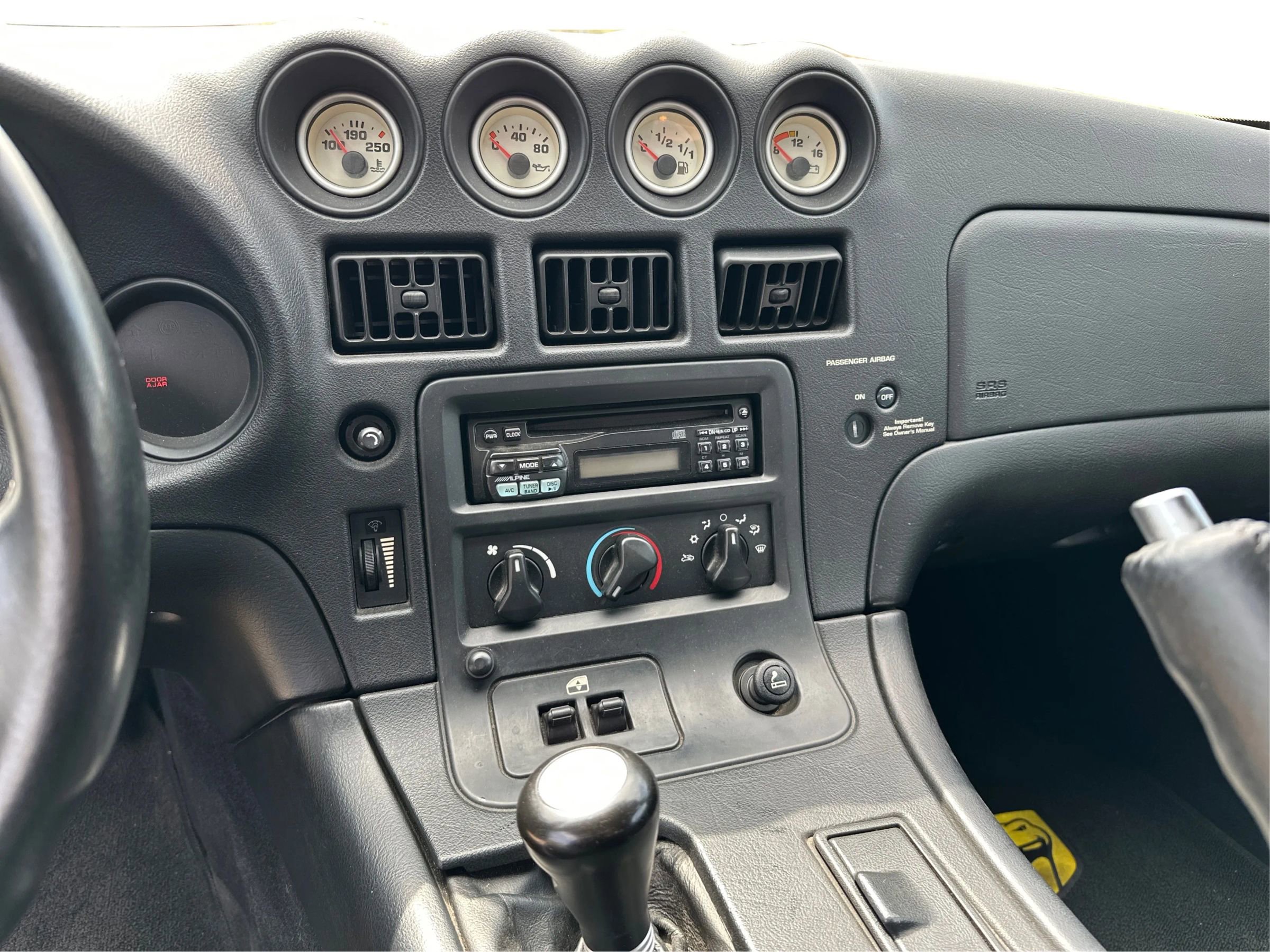 Used 2002 Dodge Viper RT/10 RWD image 13