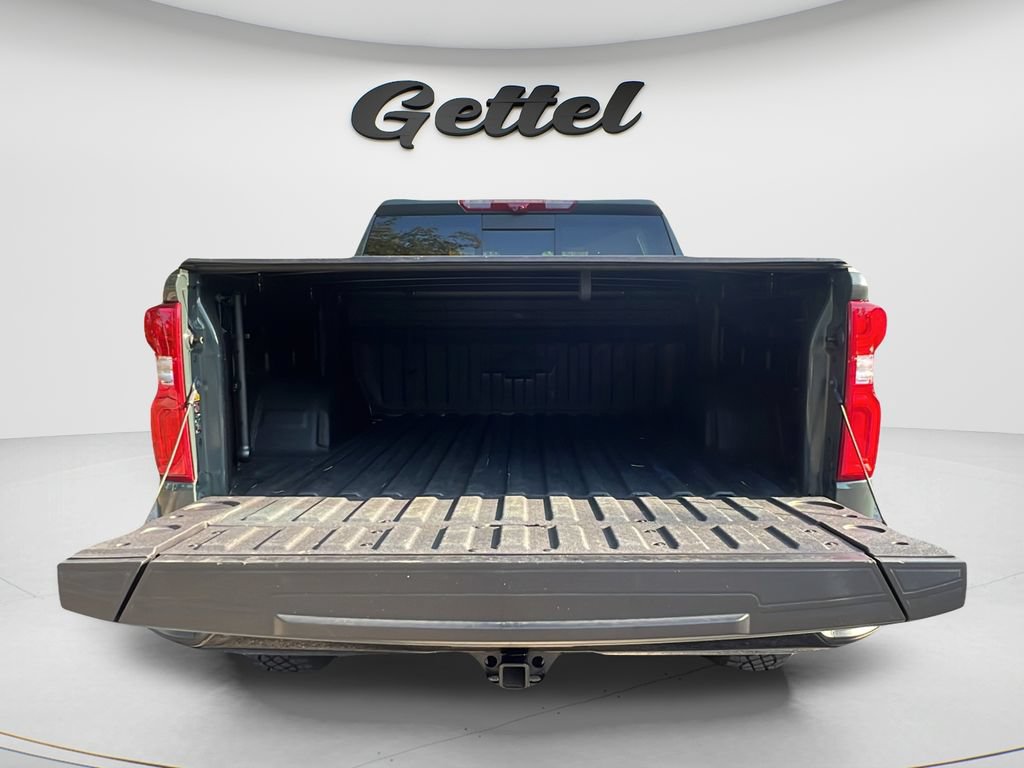Used 2025 Chevrolet Silverado 1500 ZR2 w/ Technology Package AWD/4WD image 9