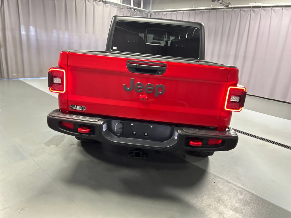 Used 2026 Jeep Gladiator Rubicon AWD/4WD image 6