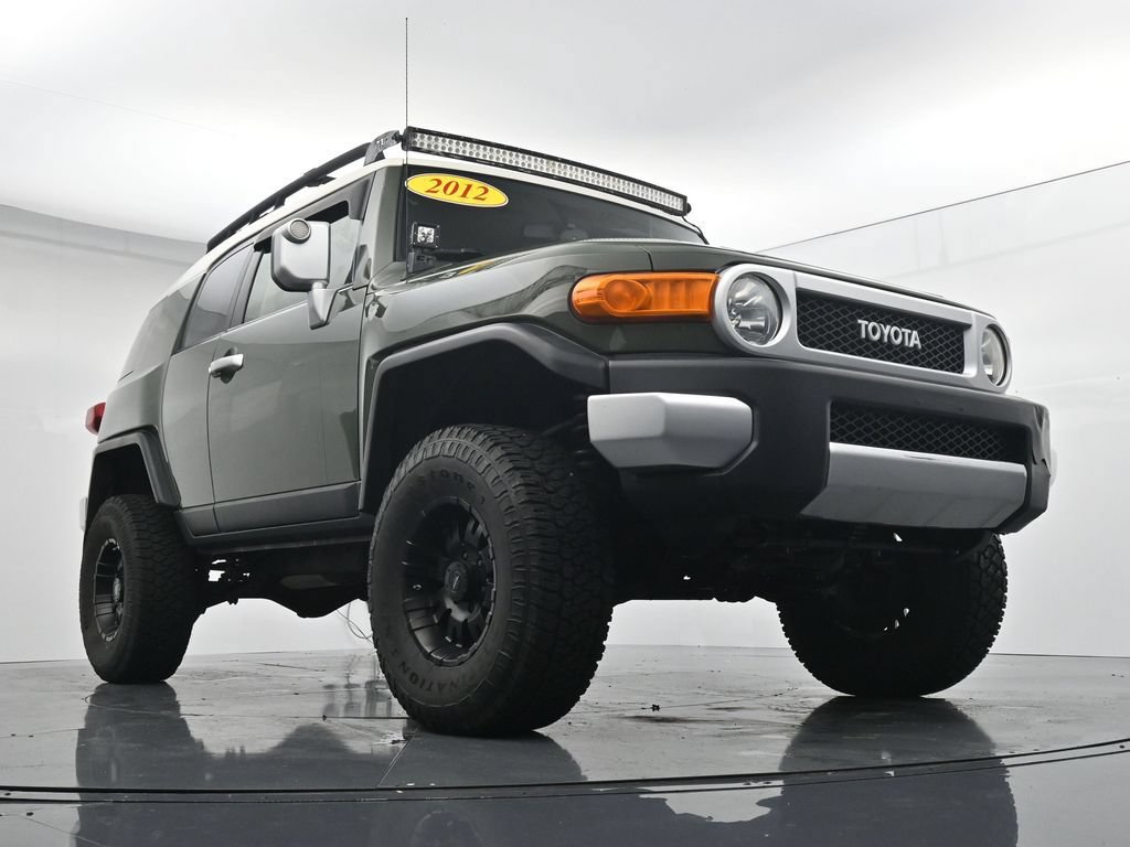 Used 2012 Toyota FJ Cruiser 4WD w/ Convenience Pkg image 32