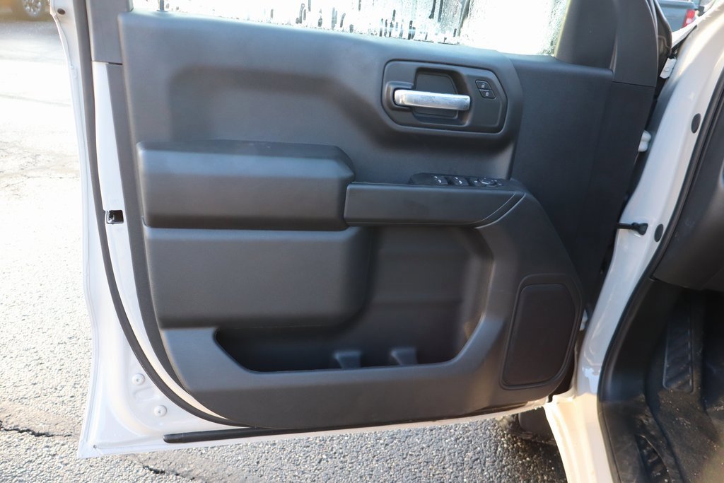 New 2026 Chevrolet Silverado 1500 Custom Trail Boss w/ LPO, Dark Essentials Package image 4