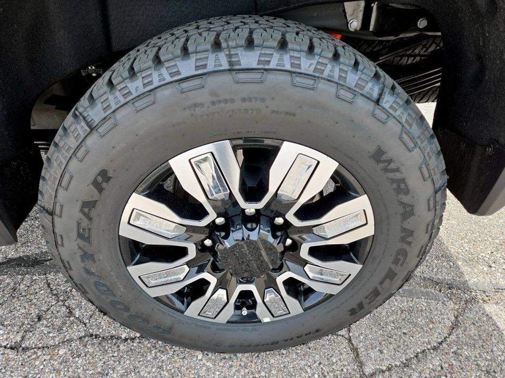 New 2026 GMC Sierra 3500 Denali w/ Technology Package AWD/4WD image 36