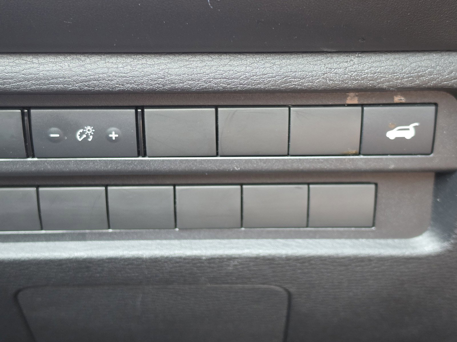Used 2024 Mitsubishi Outlander SE image 17