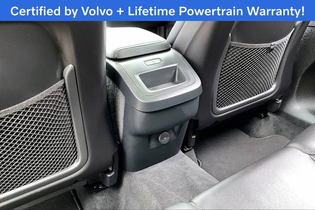 Certified 2025 Volvo XC60 B5 Core image 31