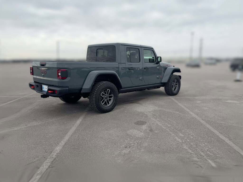 New 2026 Jeep Gladiator Mojave image 12